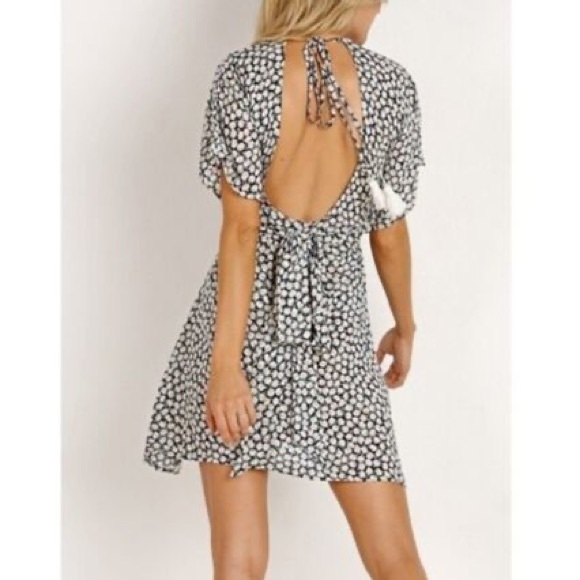 Faithfull The Brand Umbria Dress in Azalea Print - Picture 4 of 4